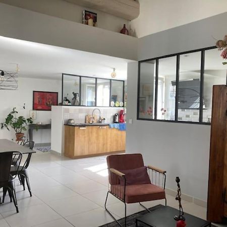 Loft Au Coeur De Nimes Apartment Екстериор снимка