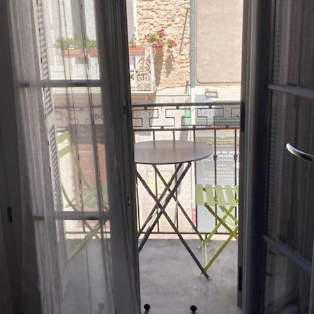 Loft Au Coeur De Nimes Apartment Екстериор снимка