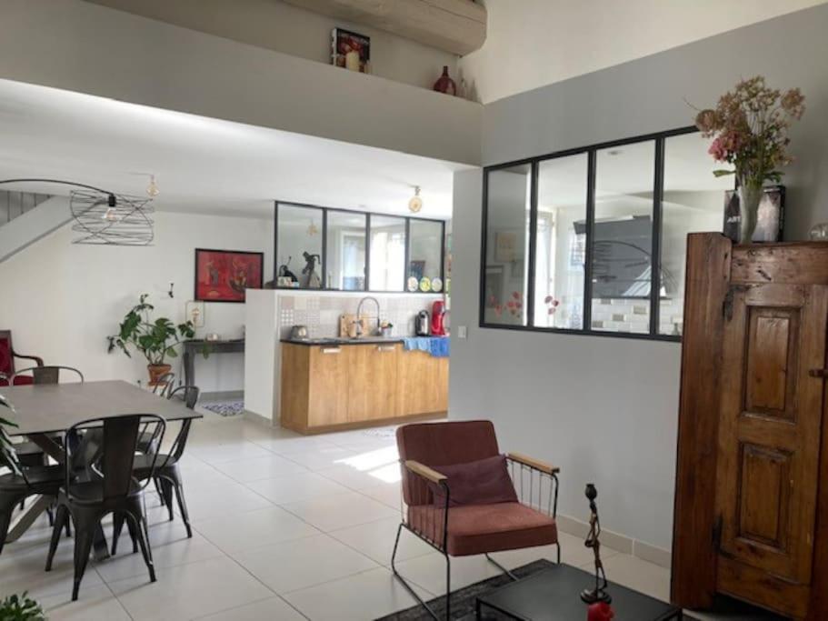 Loft Au Coeur De Nimes Apartment Екстериор снимка